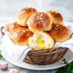 brown butter garlic dinner rolls - featured image