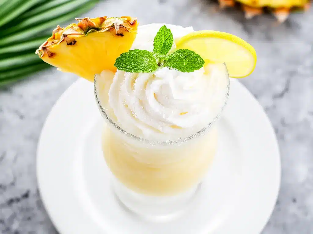 Frozen Pina Colada Recipe Easy Creamy Tropical Drink for Summer 4 frozen pina colada recipe preparation steps